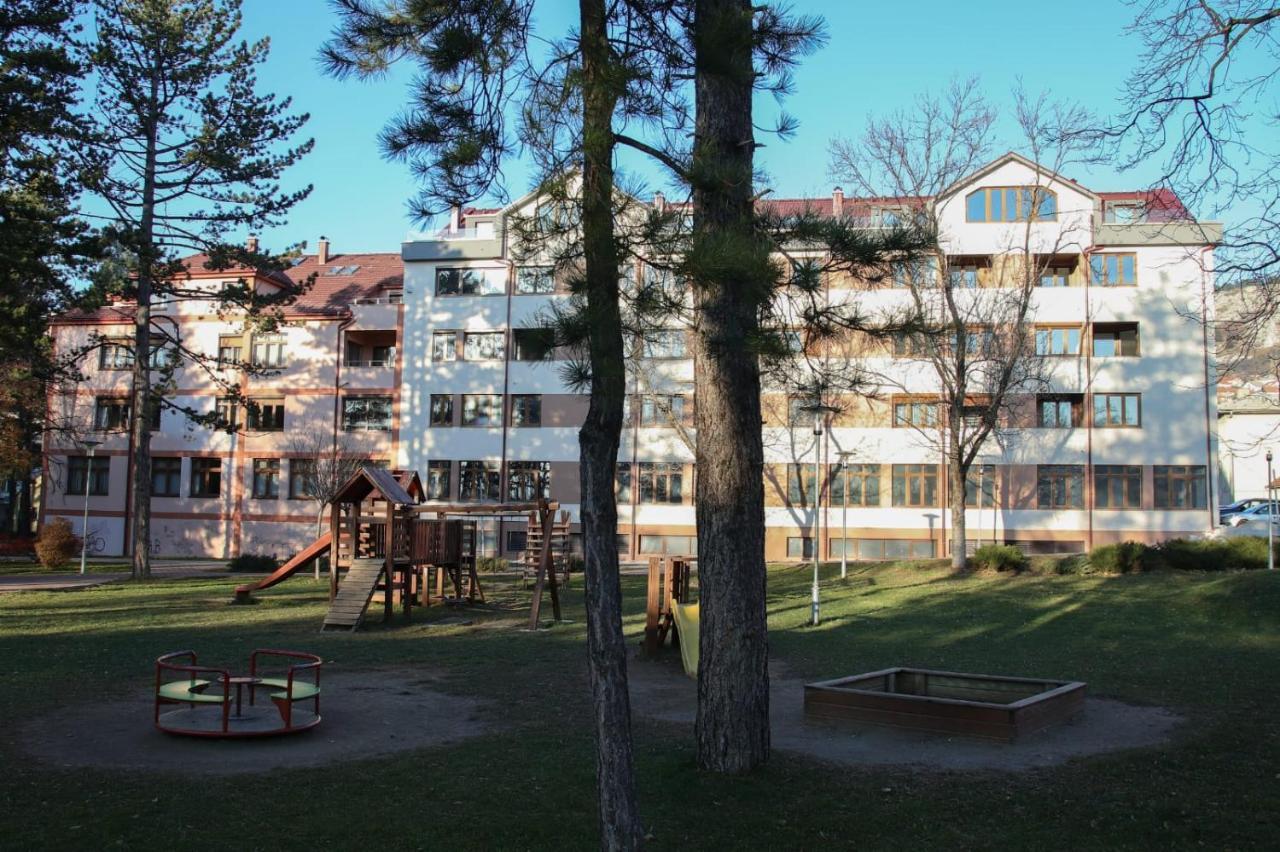 Apartman "Park" ليفنو المظهر الخارجي الصورة