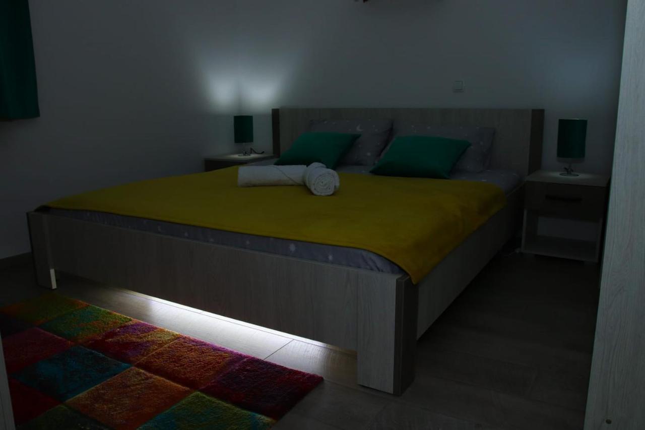 Apartman "Park" ليفنو المظهر الخارجي الصورة