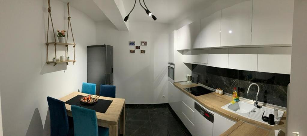 Apartman "Park" ليفنو المظهر الخارجي الصورة